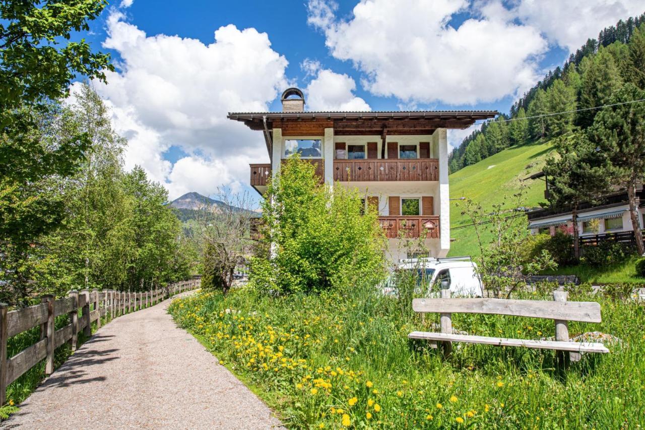 Apartments Jasmin Selva di Val Gardena Exterior photo
